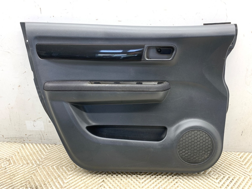 [STARK-735870] Panel de puerta delantero izquierdo SUZUKI SWIFT III (MZ, EZ) 2005-2022