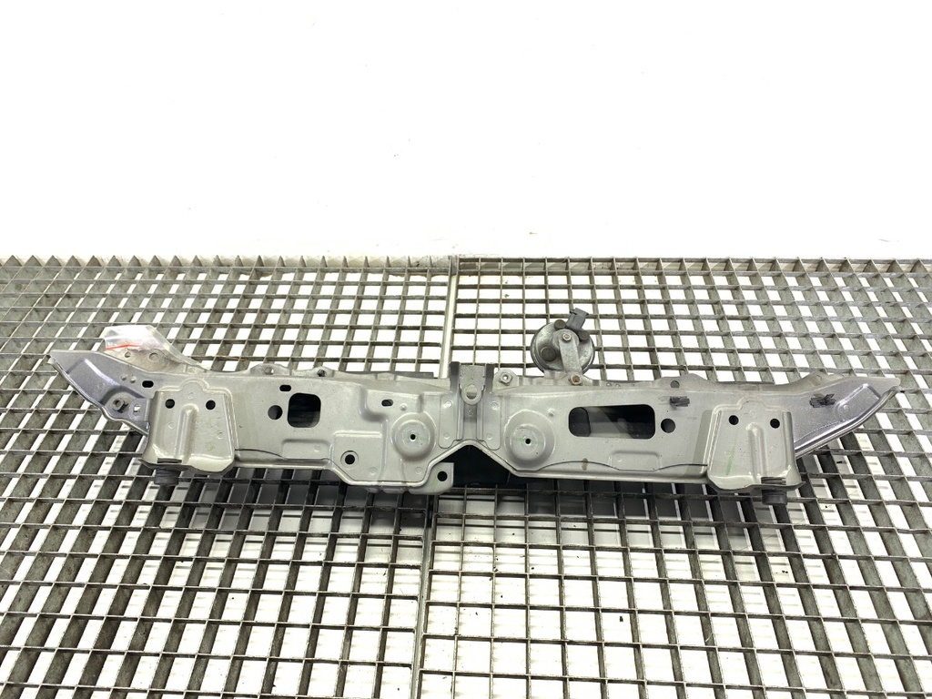[STARK-835712] Refuerzo superior Toyota Yaris (_P9_) 1.33 VVT-i (NSP90_) 2005-2014