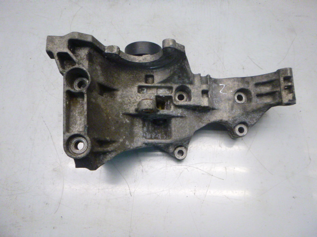 [MTD-264664] Soporte unidad de potencia Audi A4 B6 Skoda Superb 3U VW Passat 3B 1.9 TDI AVB 03G803143B