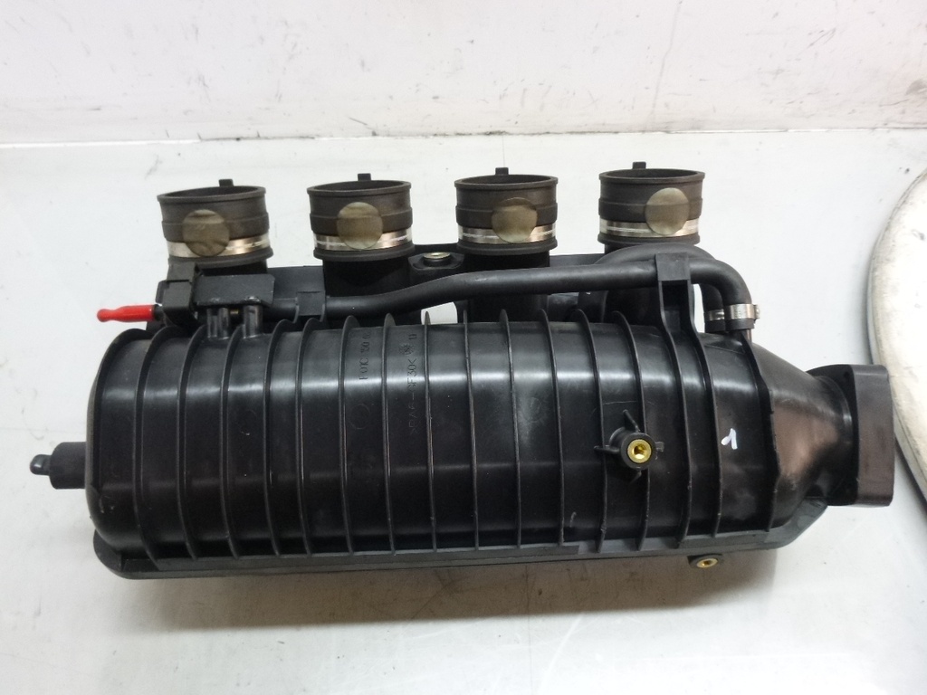 [MTD-272306] Colector de admisión Kia Grand Carnival III VQ 2.9 CRDi J3