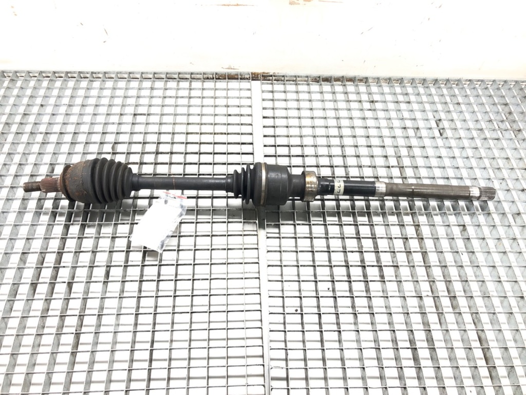 [STARK-662487] Semieje delantero derecho Mazda CX-5 (KE, GH) 2.2 D 4WD 2011-2017