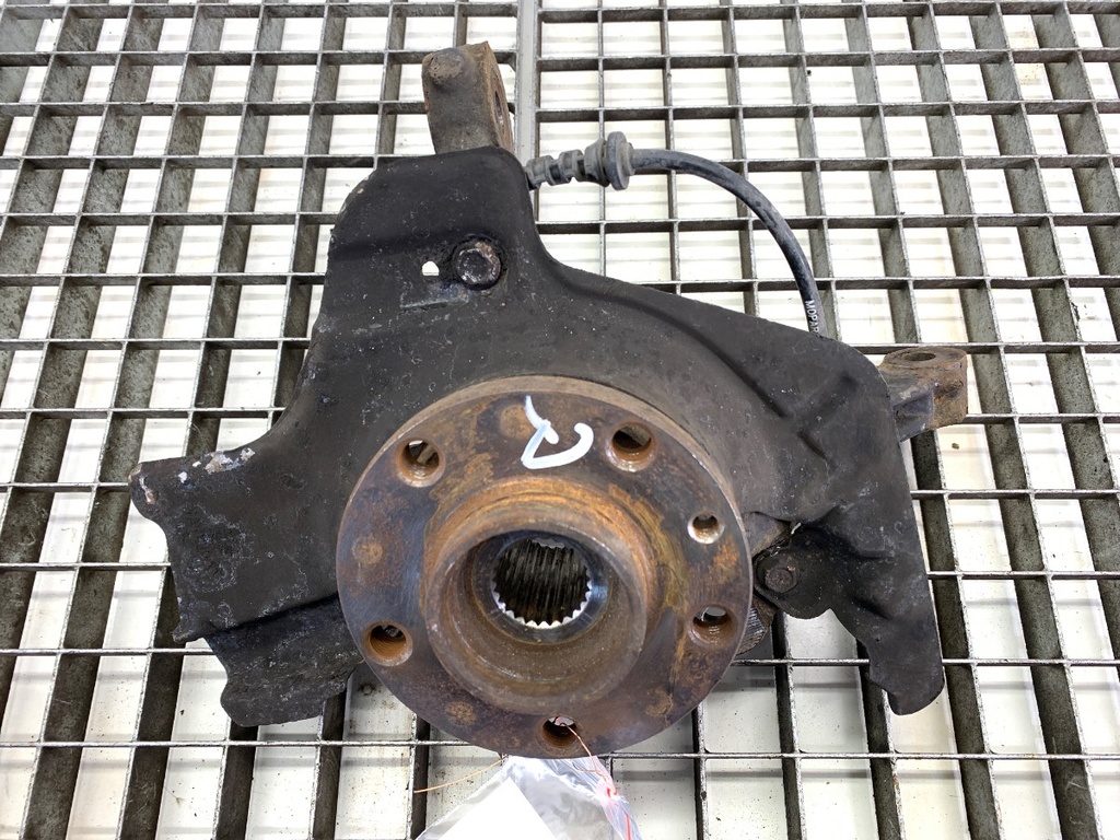 [STARK-746604] Maza delantera derecha FIAT Tipo liftback (356_) 1.4 gasolina 2016-2022