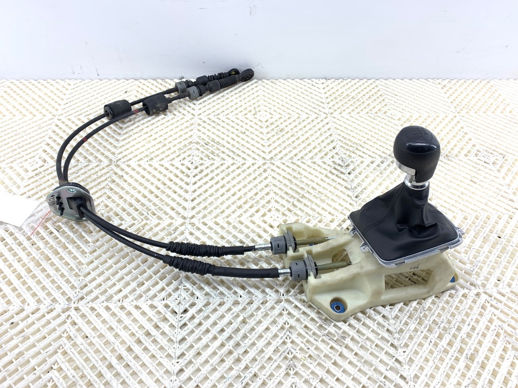 [STARK-752264] Palanca de cambios HYUNDAI i30 (GD) 2011-2016