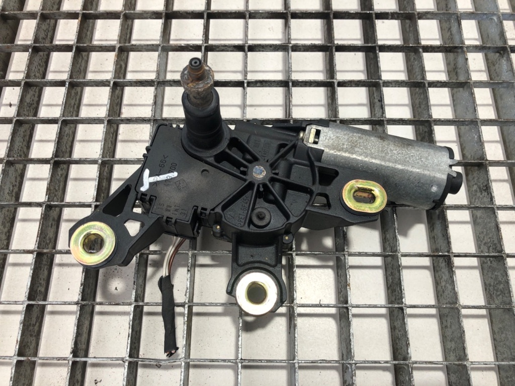 [STARK-769245] Motor de limpiaparabrisas trasero VW Transporter V Autobus (7HB, 7HJ, 7EB, 7EJ) 2003-2015