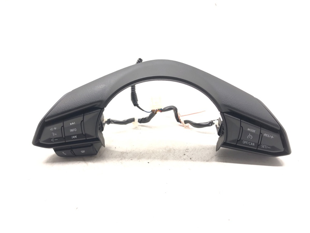[STARK-534607] Mandos de volante MAZDA 2 (DL, DJ) 2014-2022