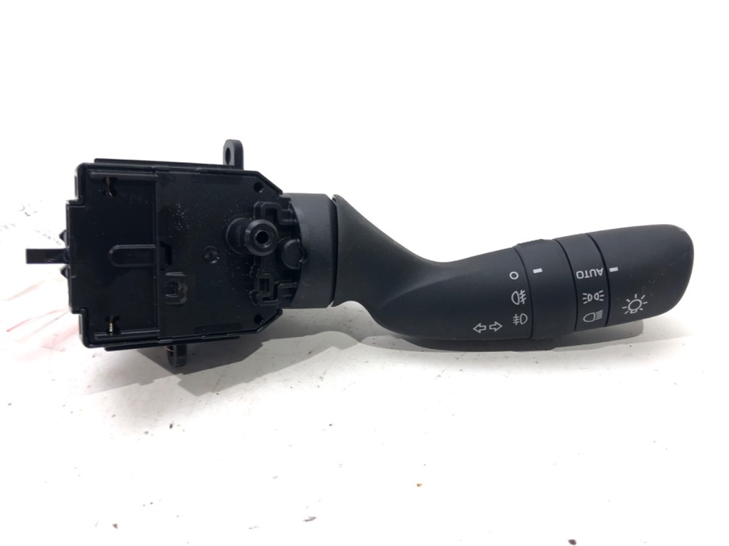 [STARK-541399] Interruptor de intermitencia Toyota Corolla Sedan (_E21_) 2019-2022 1.6 VVTi Flexfuel