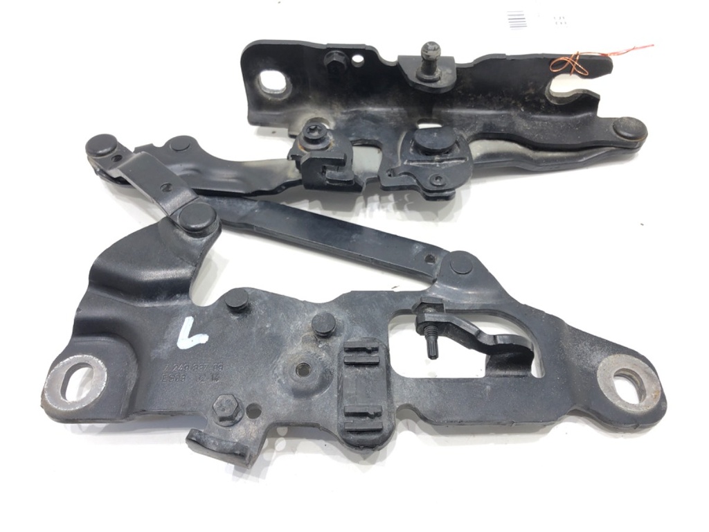 Bisagra de capó delantero izquierdo BMW Serie 5 Touring (F11) 2009-2017
