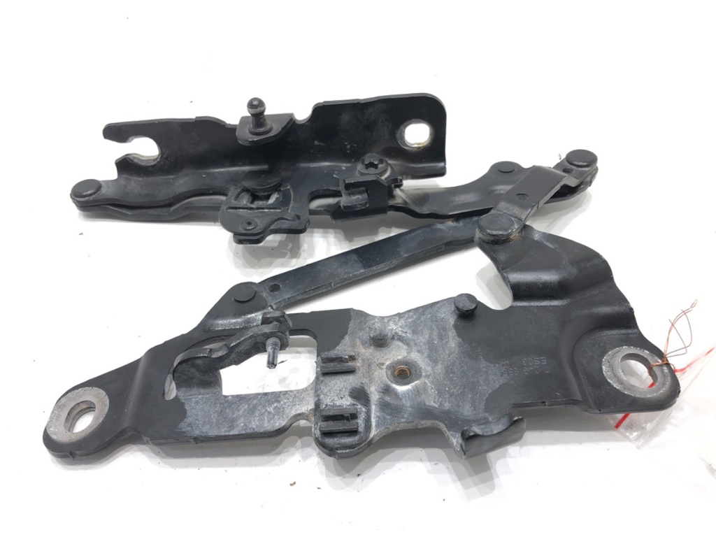 [STARK-581357] Bisagra de capó delantera derecha BMW Serie 5 Touring (F11) 2009-2017