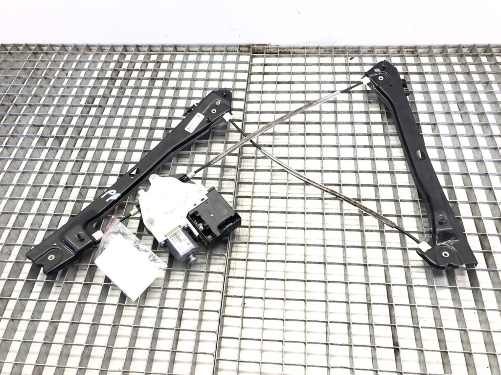 [STARK-607140] Elevador de ventana delantero derecho VW Jetta IV (162, 163, AV3, AV2) 2008-2022