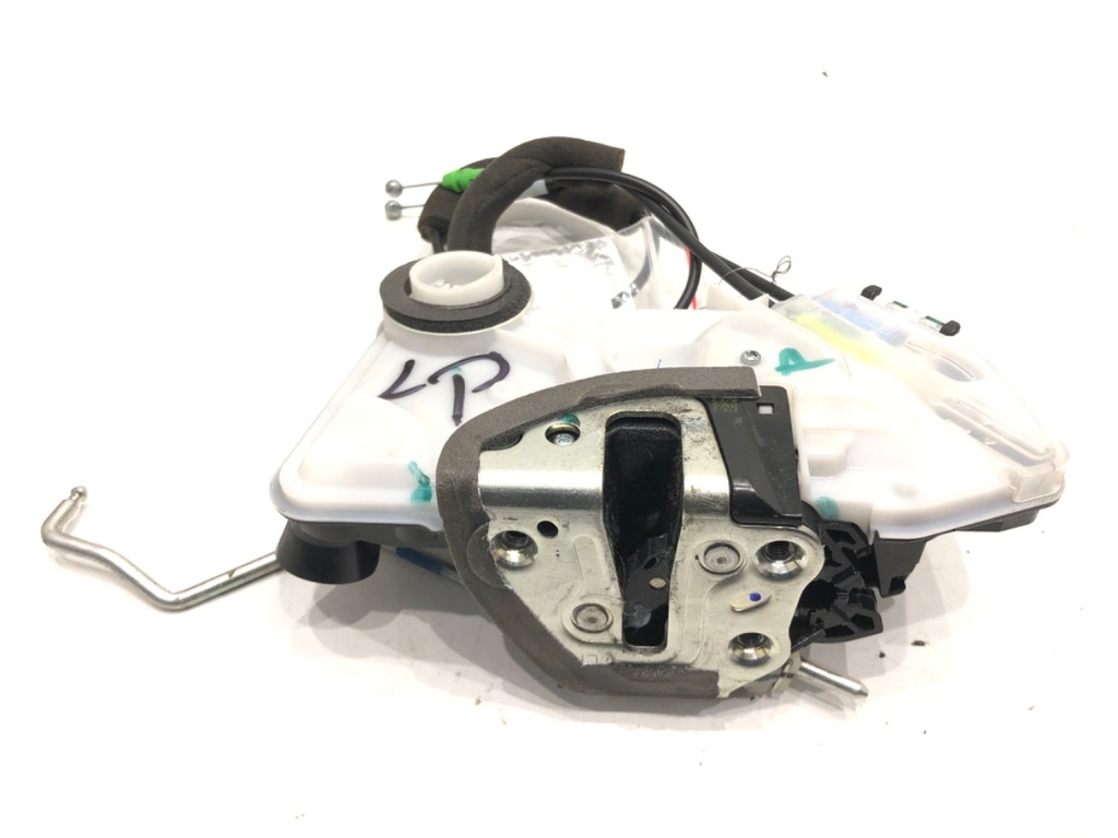 [STARK-613891] Cerradura de puerta trasera derecha Toyota Corolla sedán (_E21_) 2019-2022