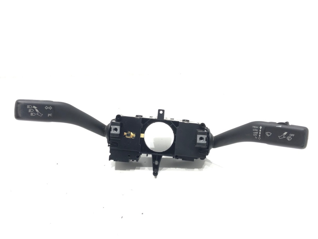 [STARK-640614] Combinación de interruptores VW Jetta IV (162, 163, AV3, AV2) 1.8 TSI 125 kW 170 CV 2014-2022