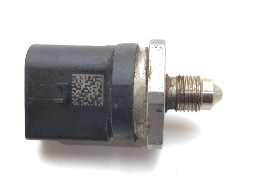 [STARK-647223] Sensor de presión de combustible SKODA Octavia III (5E3, NL3, NR3) 1.4 TSI 110 kW 2014-2020