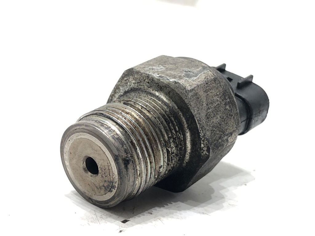 [STARK-648585] Sensor de presión de combustible Toyota Corolla Verso 2.2 D-4D 2004-2009