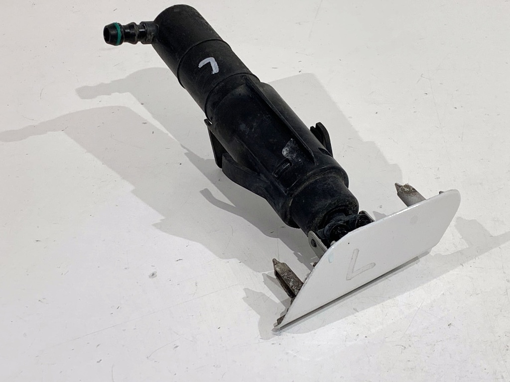 [STARK-885053] Lavafaros delantero izquierdo VW Jetta IV (162,163,AV3,AV2) 2008-2022 1.4 TSI 90kW 5K0955978A