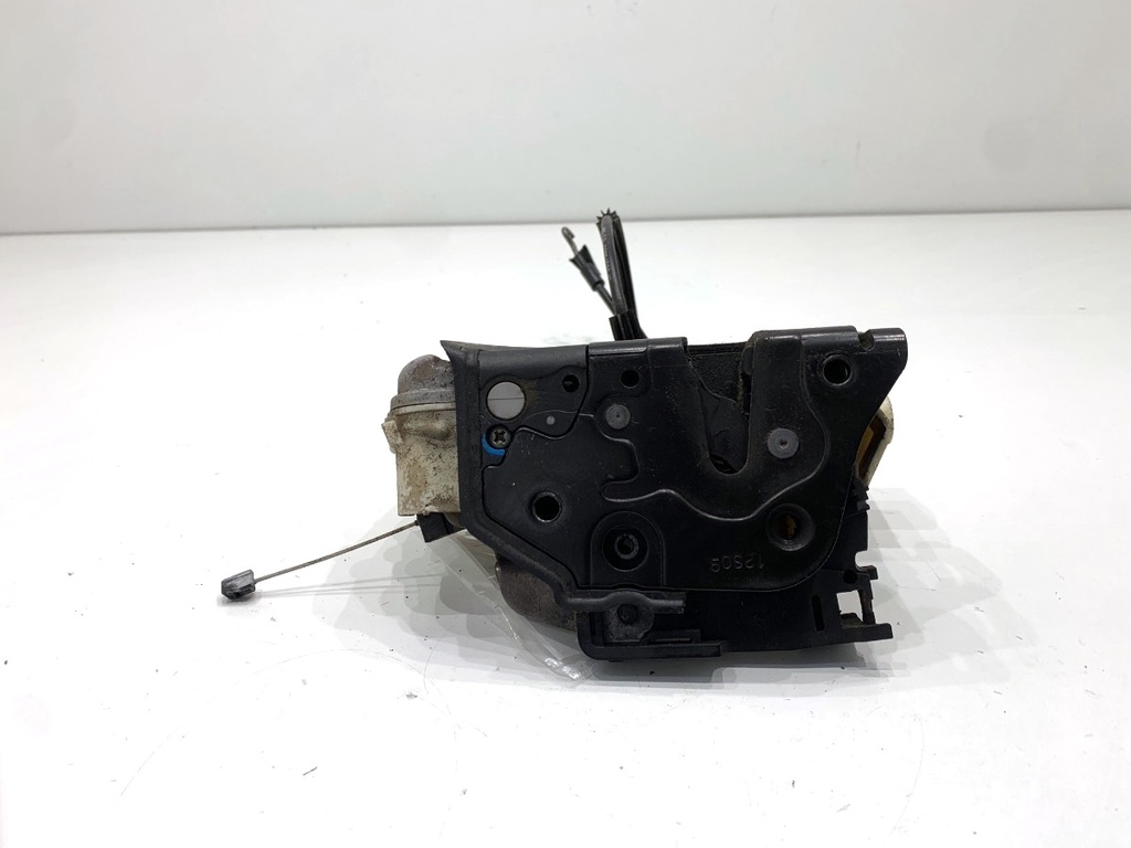 [STARK-903362] Cerradura de puerta delantera izquierda SEAT Altea (5P1) 2004-2022