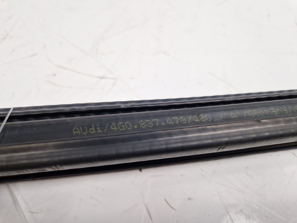 [MTD-497360] Junta de puerta delantera derecha Audi A4 8WC 3.0 TDI V6 DMG DMGA