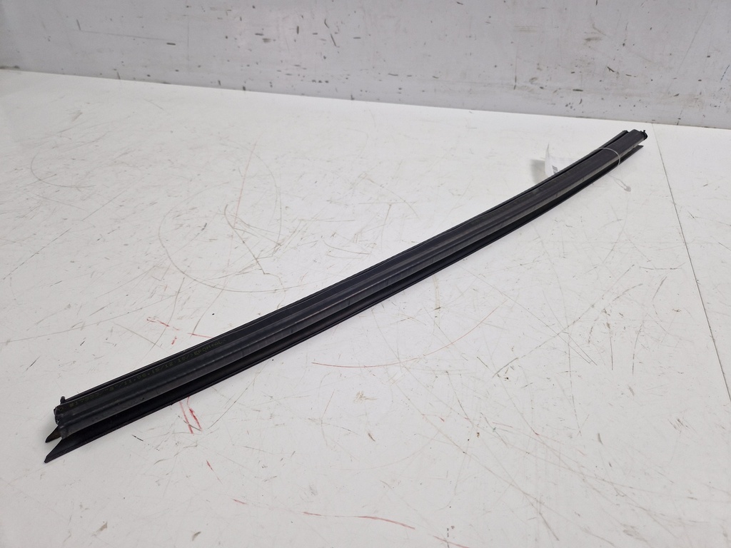 [MTD-497968] Moldura de puerta Audi A4 8WC 3.0 TDI V6 Diesel DMG DMGA 4G0839479