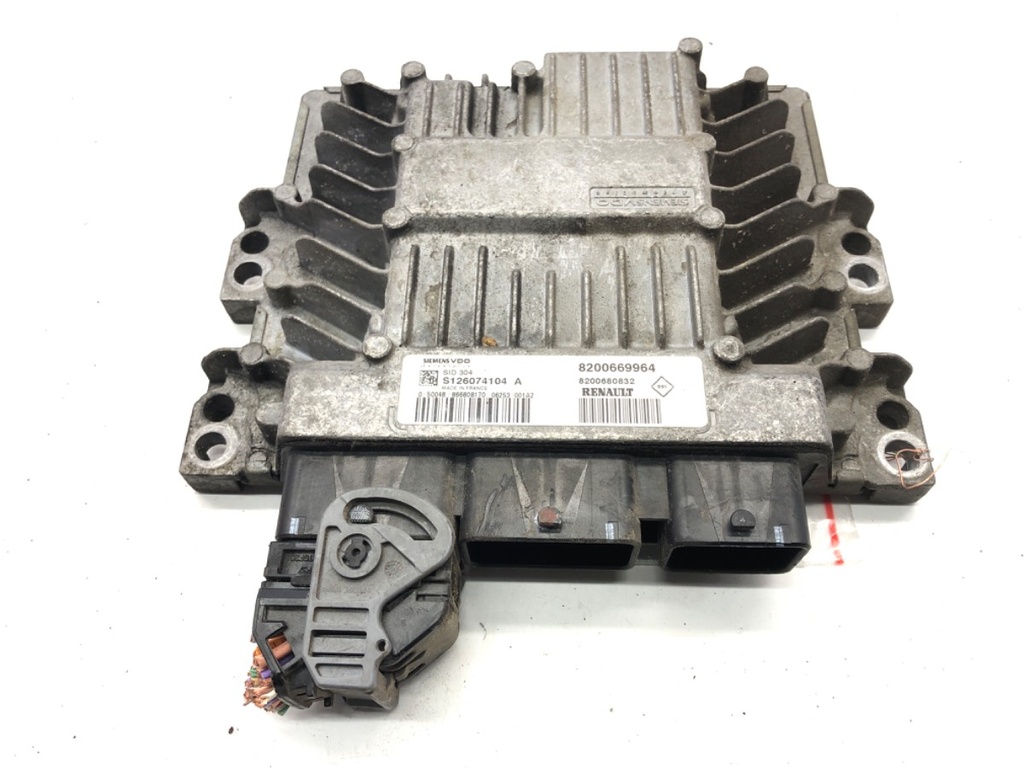 [STARK-548542] Centralita motor Renault Clio III 1.5 dCi 103 CV 8200669964