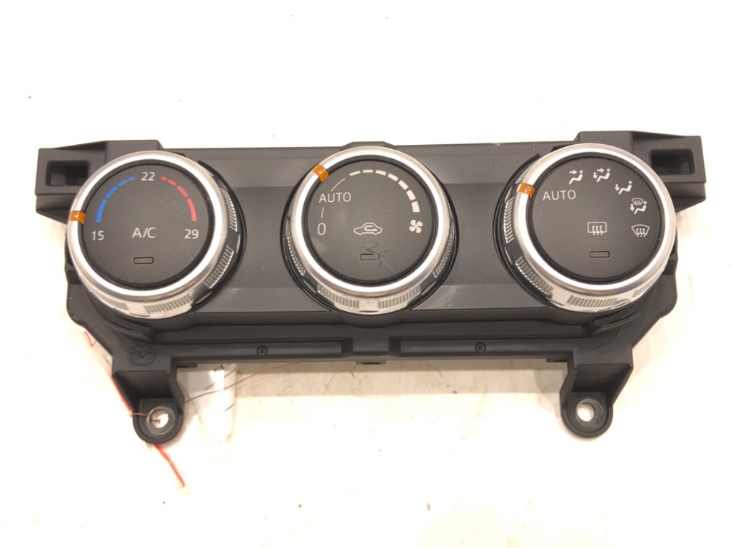 [STARK-592660] Panel de control de climatización MAZDA 2 (DL, DJ) 2014-2022