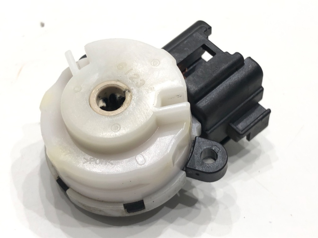 [STARK-643256] Socket block Suzuki Swift III (MZ, EZ) 1.3 68 kW 2005-2022