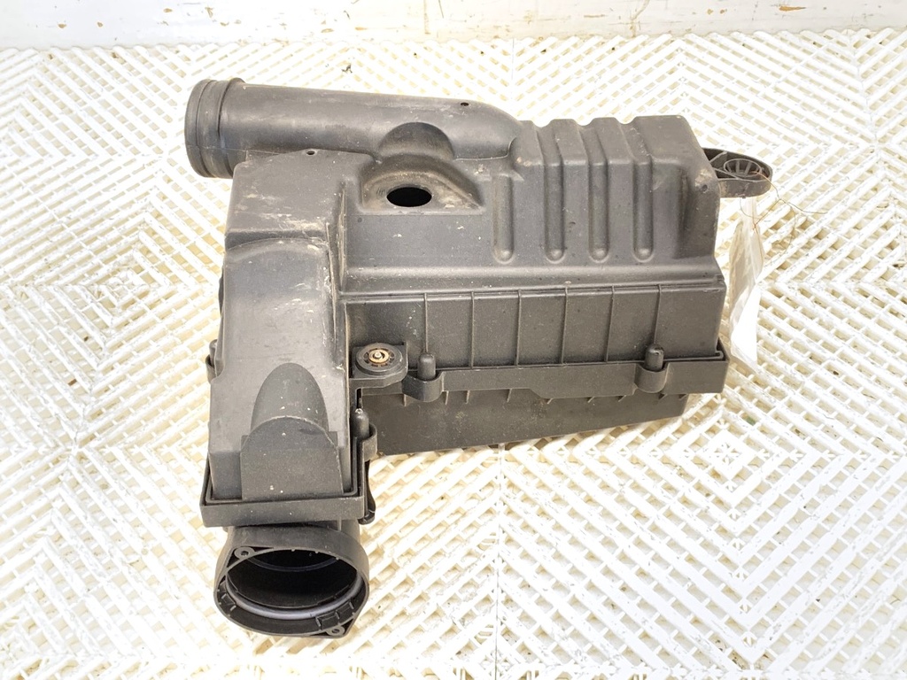 [STARK-723640] Caja de filtro de aire VW Touran (1T1, 1T2) 2.0 TDI 16V 103 kW