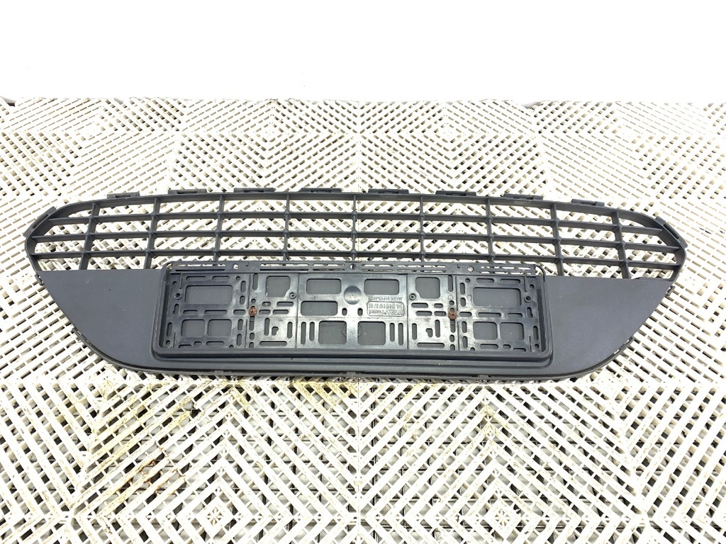 [STARK-750145] Rejilla de parachoques delantero para Ford Focus II Turnier 2004-2012