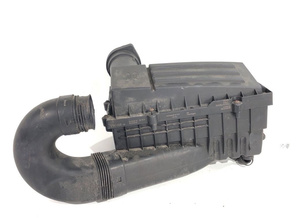 [STARK-767908] Caja de filtro de aire VW Passat B7 Variant 1.8 TSI 118 kW