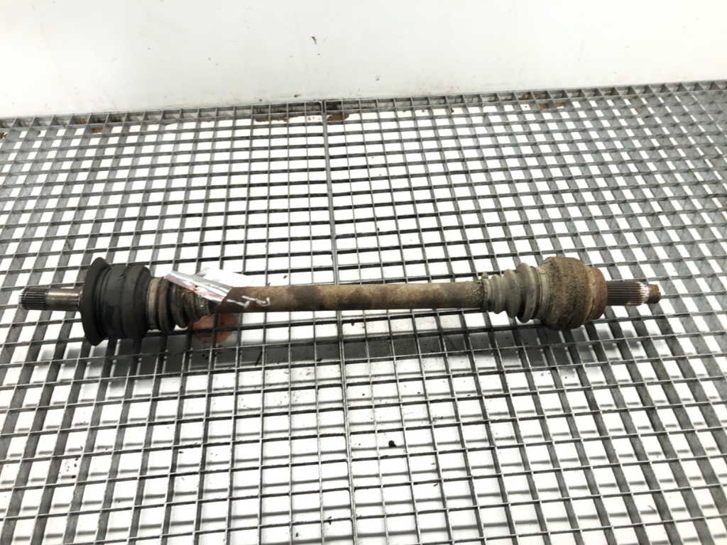 [STARK-543969] Eje trasero derecho BMW X5 (E70) 2006-2013
