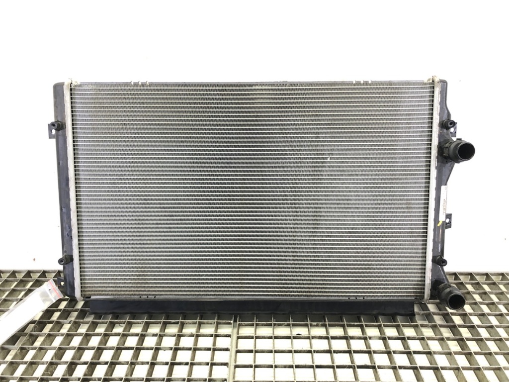 [STARK-558587] Radiador de agua SKODA Octavia II (1Z3) 1.8 TSI 112 kW 2009-2013