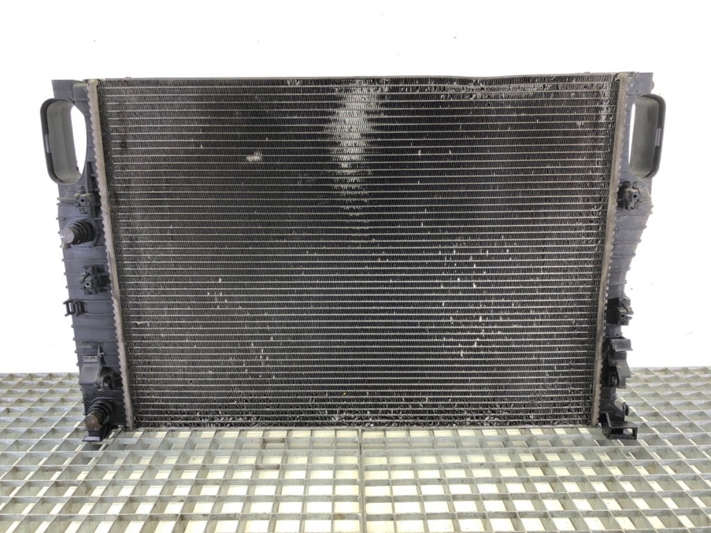 [STARK-574380] Radiador de agua Mercedes-Benz CLS (C219) 2004-2011