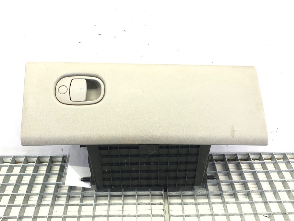 [STARK-576862] Guante portaobjetos pasajero Chevrolet Equinox 2003-2009