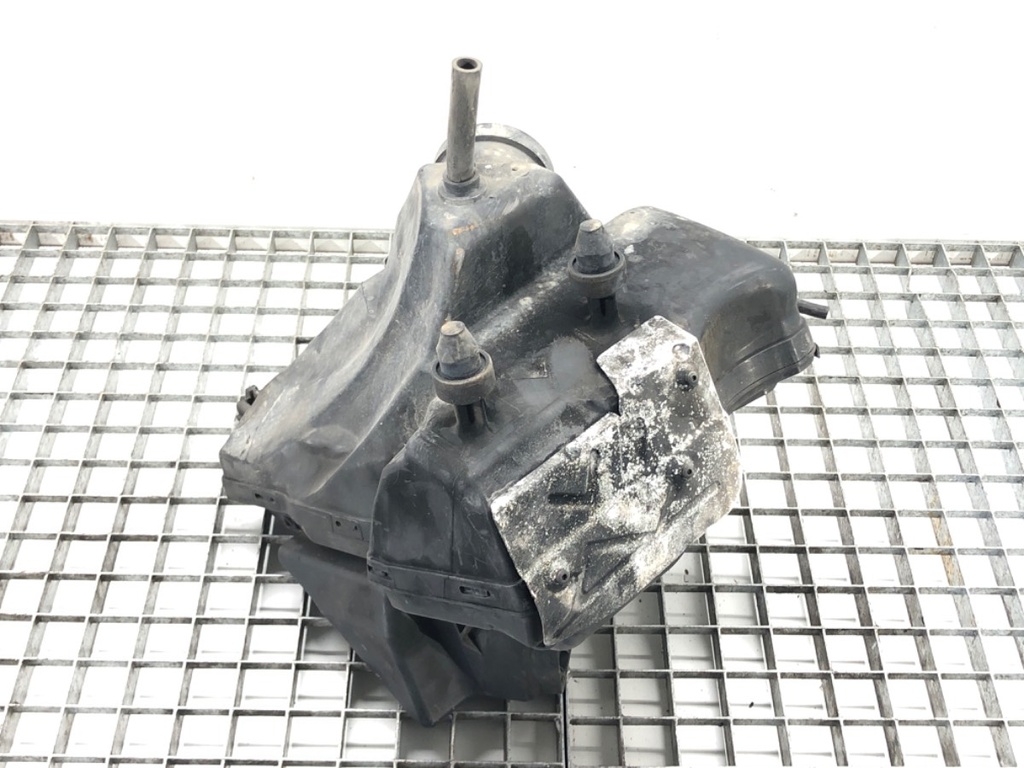 [STARK-588075] Caja de filtro de aire Audi A4 B8 Avant (8K5) 2.0 TDI 2007-2015