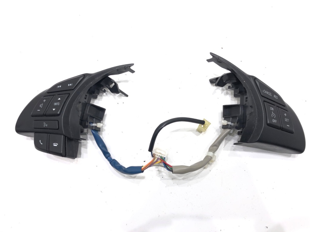[STARK-662482] Interruptores de volante Mazda CX-5 (KE, GH) 2011-2017