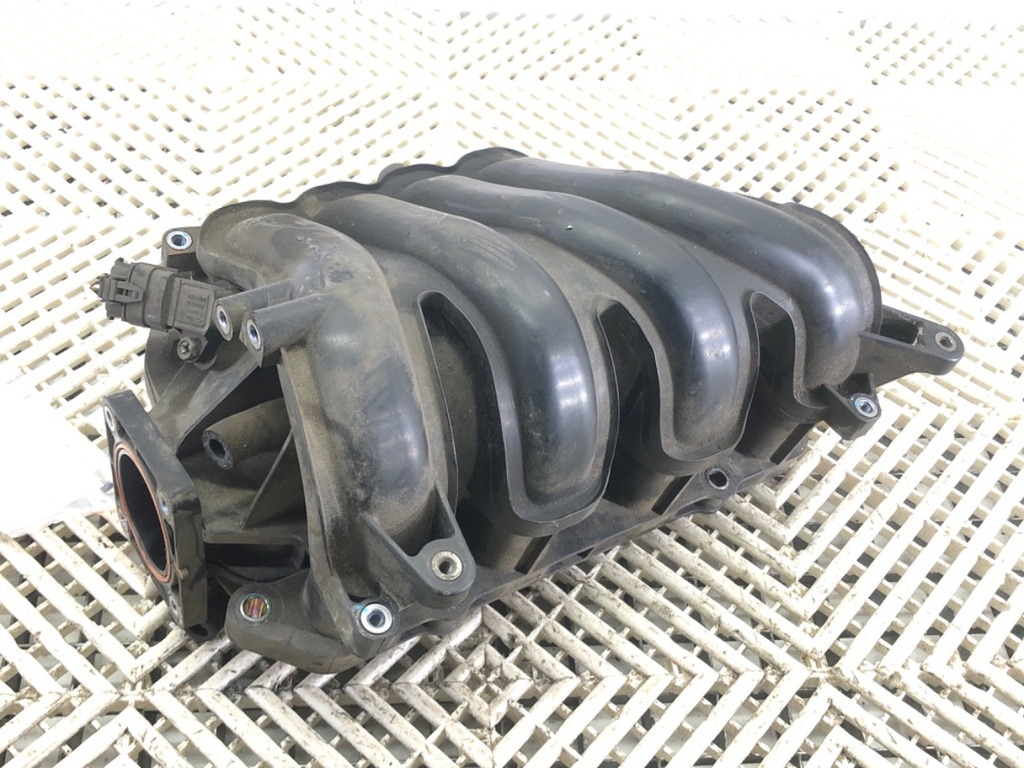 [STARK-672782] Colector de admisión HYUNDAI ix20 (JC) 1.4 66 kW 2010-2022