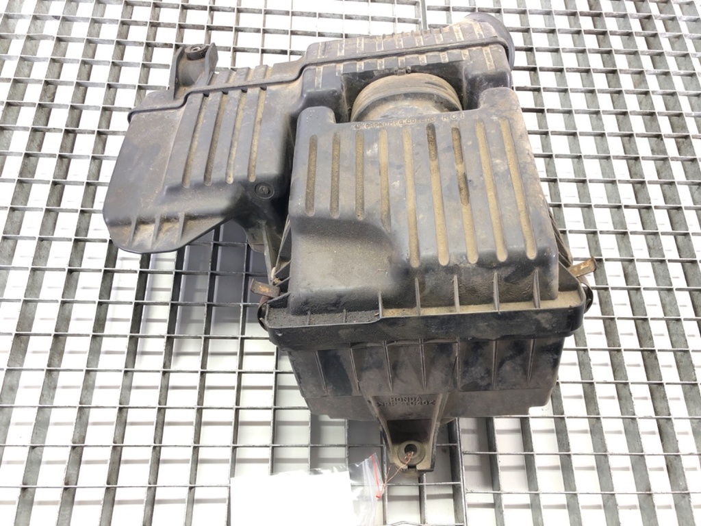 [STARK-674083] Caja de filtro de aire Honda CR-V I (RD) 2.0 16V 4WD 108 kW 1999-2002