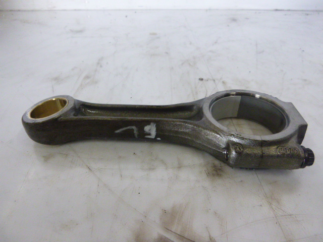 [MTD-153277] Biela Audi Seat A4 B8 A5 8T A6 C6 Q5 Exeo 3R 2.0