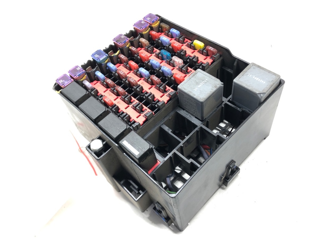 [STARK-505297] Caja de fusibles Ford Transit Courier B460 1.5 TDCi 55 kW 2014-2022