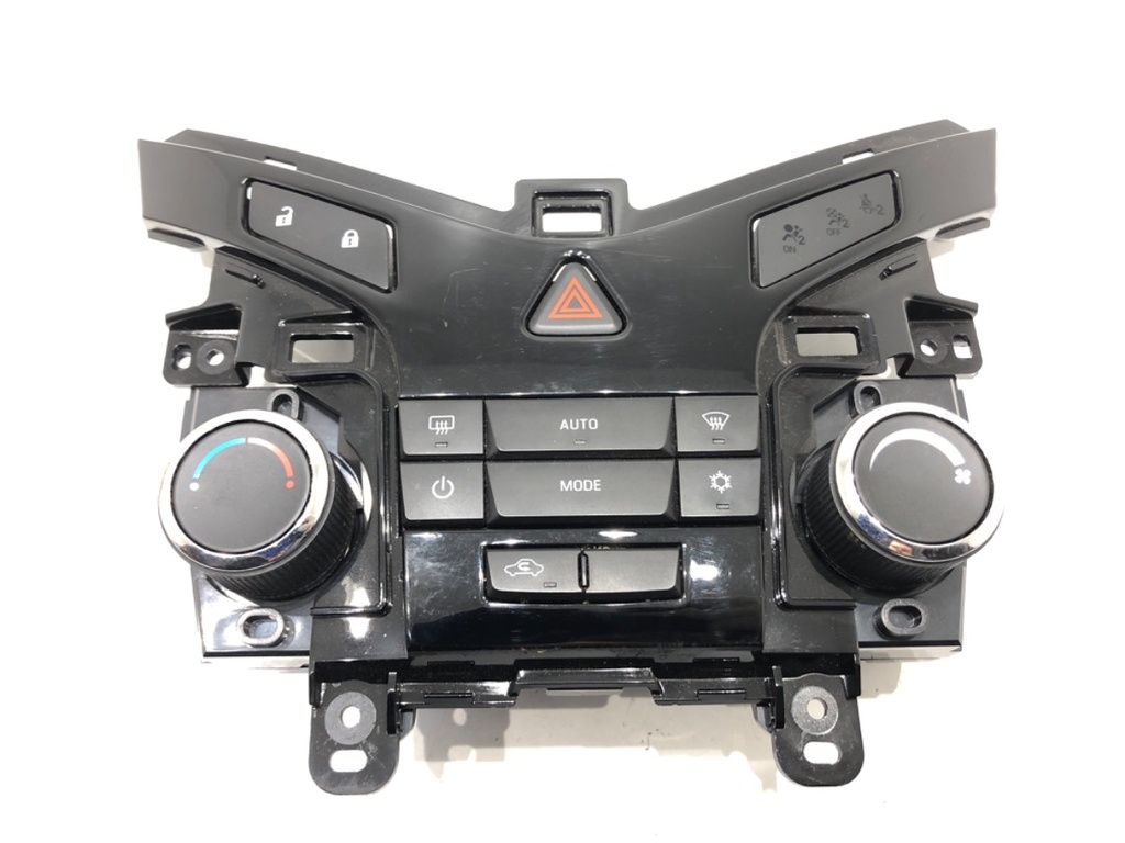 [STARK-676417] Panel de control de climatización Chevrolet Cruze (J300) 2.0 CDI 120 kW 2010-2022