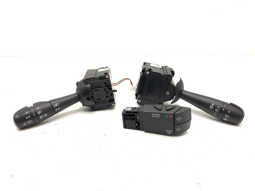[STARK-722848] Combinado de instrumentos Dacia Duster (HS_) 1.6 SCe 115 84 kW 2015-2018