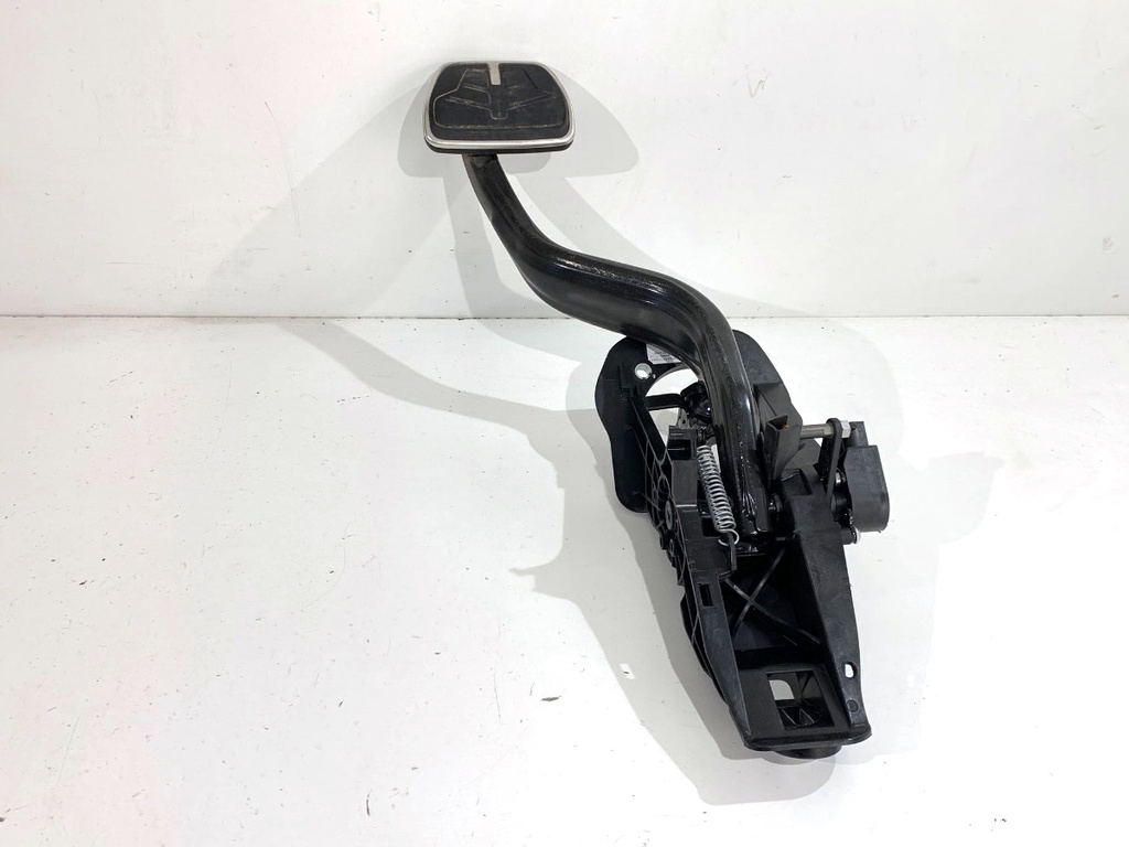 [STARK-846762] Pedales BMW Serie 5 (G30, F90) 2016-2022