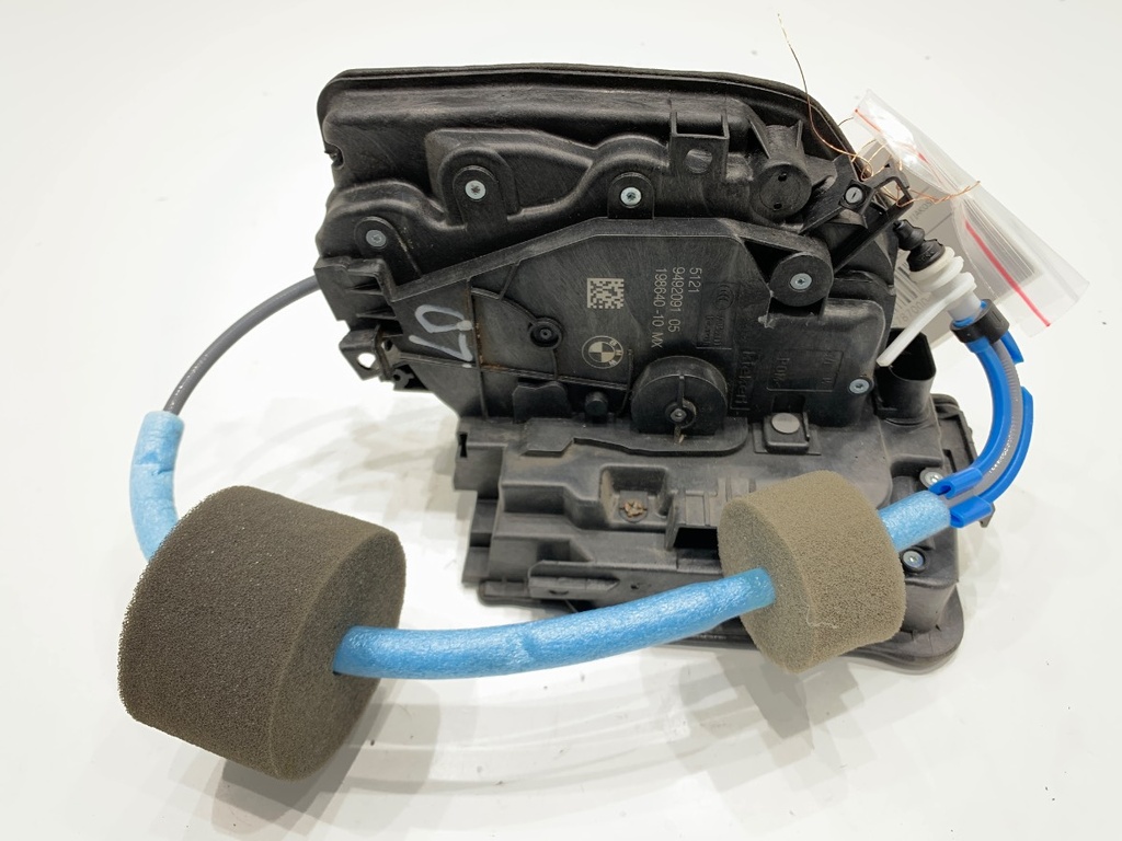 [STARK-878700] Cerradura de puerta delantera izquierda BMW X4 (G02, F98) 2018-2022