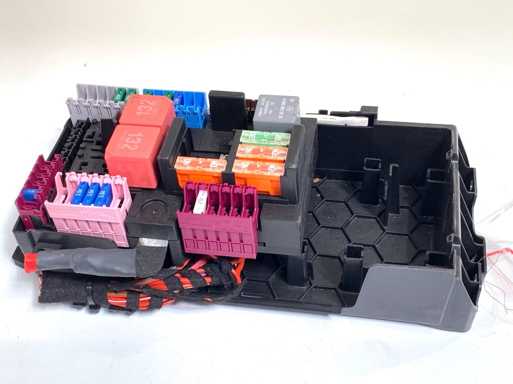 [STARK-913666] Caja de fusibles MERCEDES-BENZ GLC (X253) 2015-2022