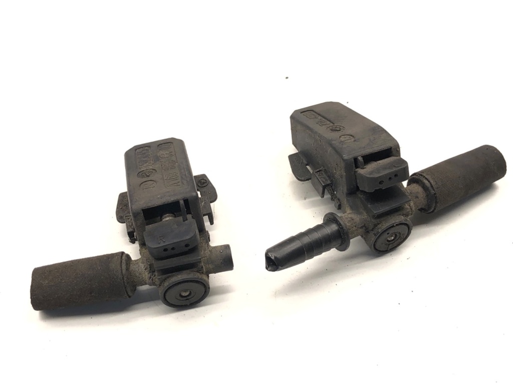[STARK-866182] Toberas de lavaparabrisas Mercedes-Benz Clase A (W169) 2004-2012