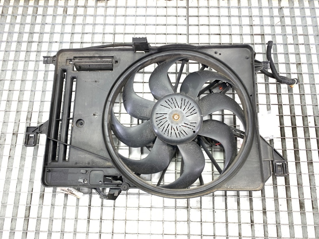 [STARK-866253] Ventilador del radiador Ford Focus III Turnier 1.0 EcoBoost 92 kW 125 CV 2012-2022