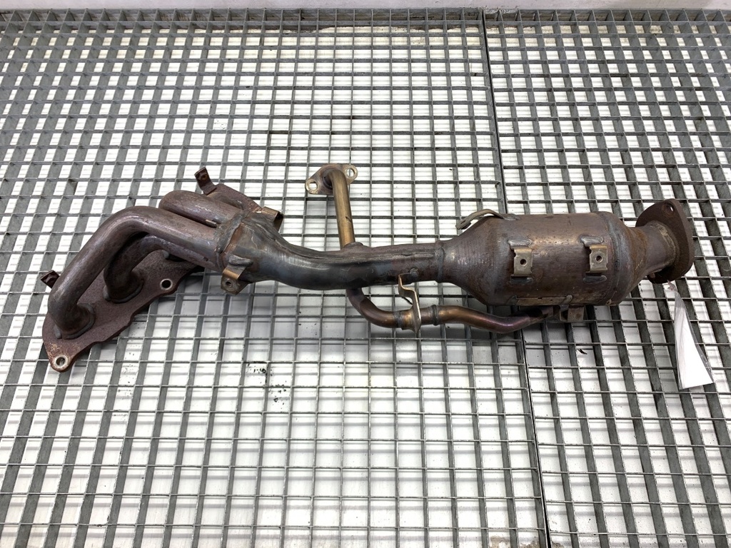 [STARK-865328] Colector de escape LEXUS IS III (_E3_) 300h (AVE30_) 2013-2022