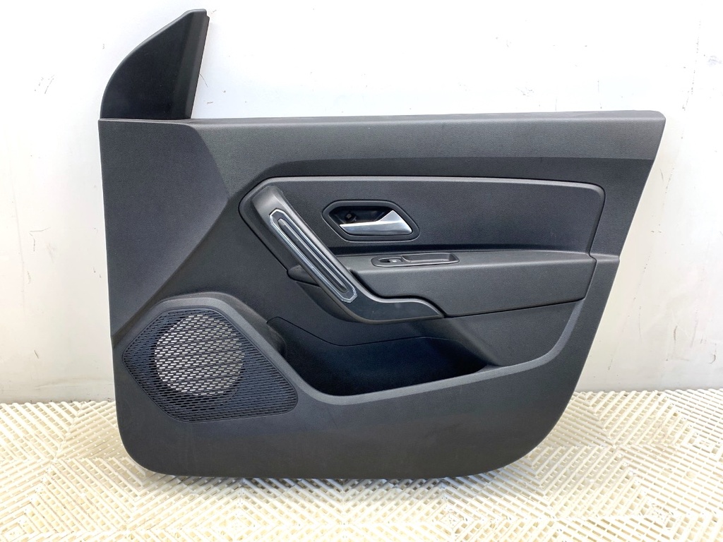 [STARK-868245] Panel de puerta delantero derecho Dacia Duster (HM_) 2017-2022