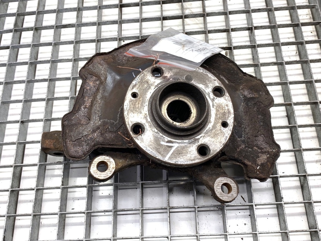 [STARK-869542] Mangueta delantera izquierda SUZUKI SWIFT III (MZ, EZ) 1.3 (RS 413) 2005-2022