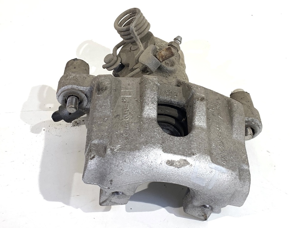 [STARK-870636] Pinza de freno trasera izquierda Ford EcoSport 2.0 Ti-VCT 122 kW 2011-2022