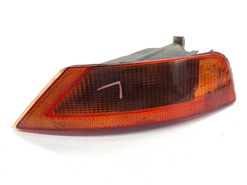 [STARK-870670] Piloto trasero izquierdo de parachoques FORD ECOSPORT 2011-2022