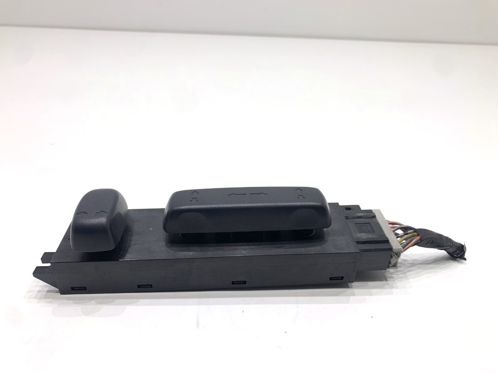 [STARK-871222] Interruptor de asiento HONDA CR-V III (RE_) 2.2 i-CTDi 4WD (RE6) 2007-2022